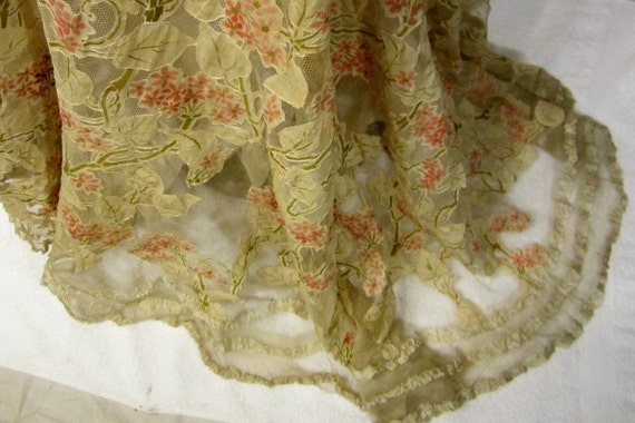 Delicately Beautiful Victorian Women's Three-Piec… - image 5