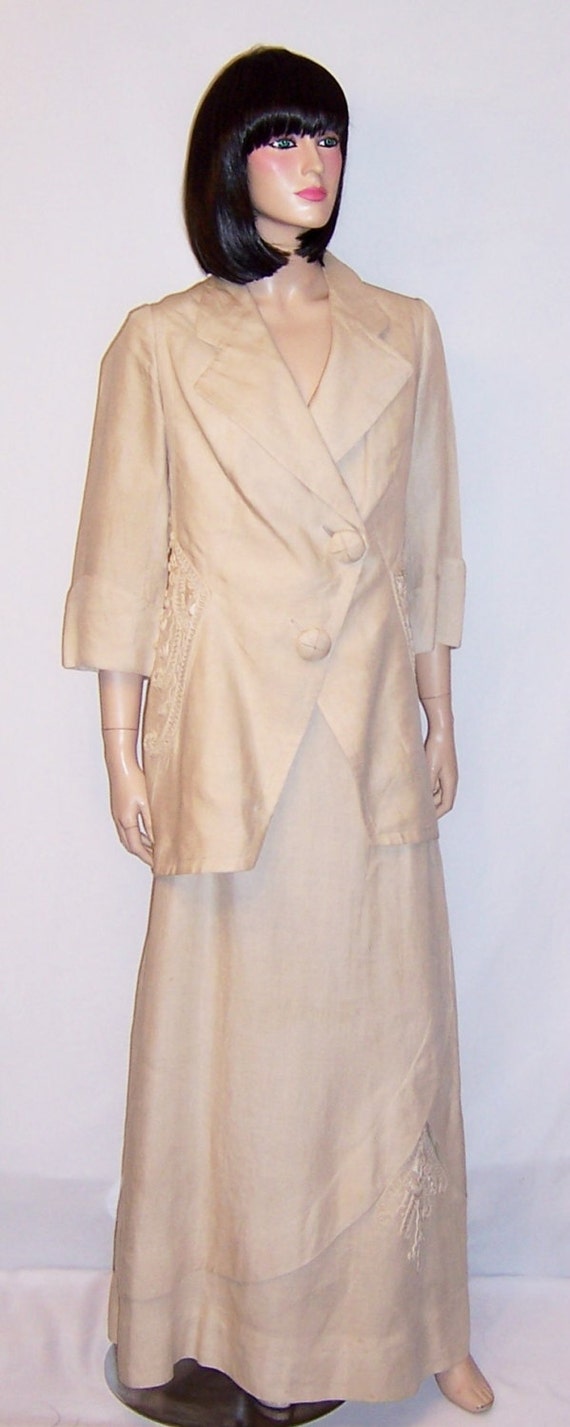 Magnificent Edwardian White Linen Jacket and Skirt