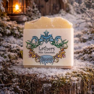Jabón en barra espumoso con aroma a nieve – Aroma limpio y fresco, para todo tipo de piel.