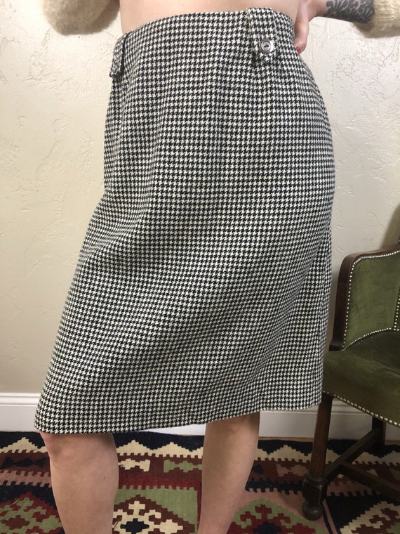 1960s Townsmen houndstooth pencil skirt - image 6