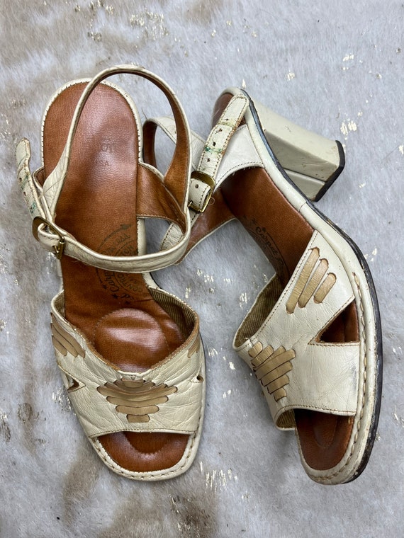 1970s Beige Leather Peep-toe Heels