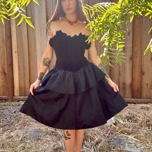 1980s Sweetheart Velvet Ruffle Party Dress