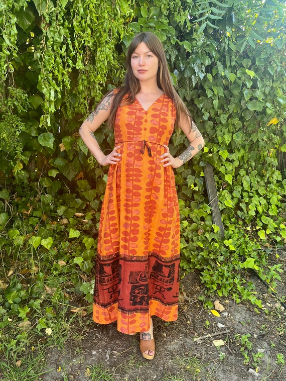 S/M 1970s Alfred Shaheen Novelty Print Maxi Dress - image 1