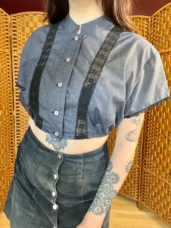 1970s Black Cropped Button Up Blouse