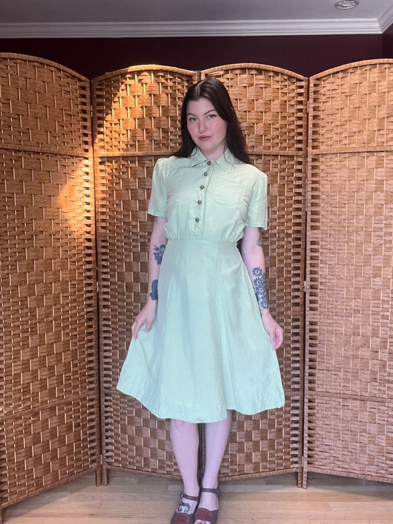 1940s Green Apple Puff Sleeve Dress - image 1