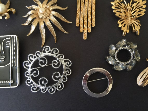 Vintage Costume Jewelry, Sarah Coventry Brooch, A… - image 7