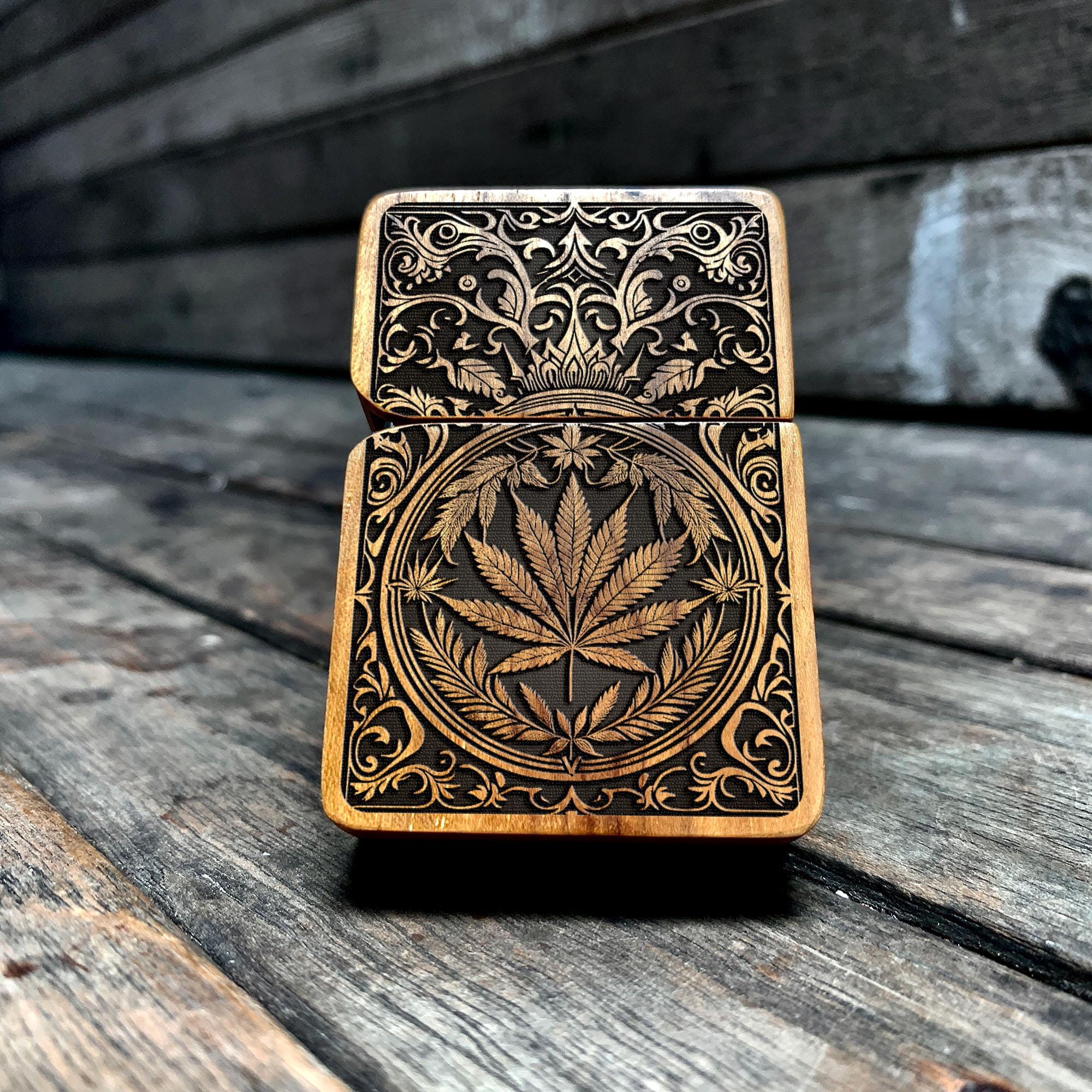 人気ショップ Ganja Leaf Wooden Jane Mary Lighter, Engraved Teakwood Java タレント・お笑い芸人