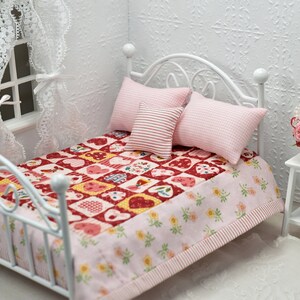 Valentine Dollhouse Bedding, 4 Piece Pink Heart Quilt and Pillow Set, Shabby Bedspread Blanket, 1 12 Scale Full Double Size Bed Comforter