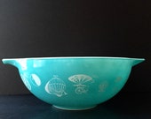 Vintage Pyrex Balloons Blue Mixing Bowl 444 , Vintage Pyrex 4 Qt. Blue Hot Air Balloons Cinderella Mixing Bowl 444, Mid Century Pyrex Bowl