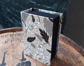 Monochrome Grey Floral Chunky Tarot Deck Box