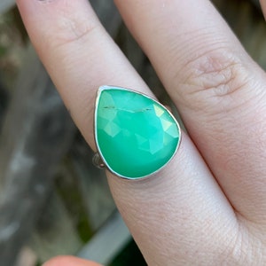 Chrysoprase Sterling Silver Ring - Statement Chrysoprase Ring - Teardrop Chrysoprase Ring - Green Chrysoprase Ring - Chrysoprase Jewelry