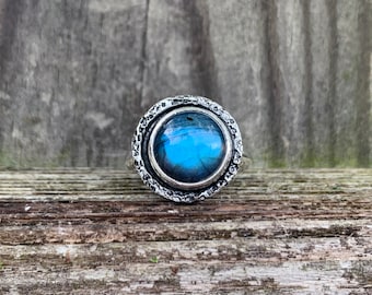 Blue Labradorite Statement Ring - Sterling Silver Labradorite Ring - Labradorite Moon Ring - Moon Crater Textured Ring - Labradorite Ring