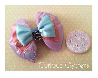 Curious Baby Oyster - Alice in Wonderland inspired