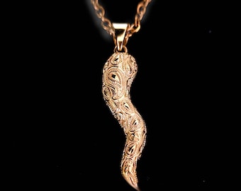 Italian Horn Cornicello necklace in 18K Gold Vermeil