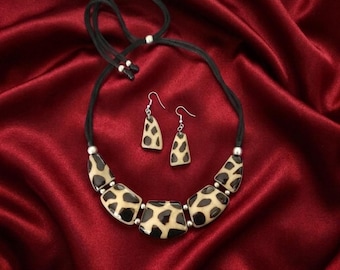Tagua Statement Necklace and Earrings Set. Handcrafted Ecuadorian Artistry, Vegan Ivory, Rainforest Grown. A Mother's Day gift with meaning