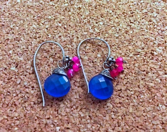 cotton candy cuties- cobalt blue and tiny hot pink chalcedony gemstone earrings dangle sundance style silver wire wrapped