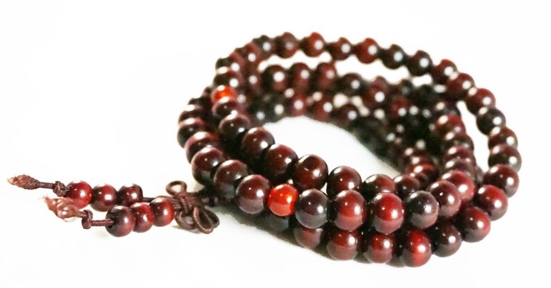 COOLSTEELANDBEYOND Bracciale Di Legno Classico Marrone - Perle Tibetane 8mm, Bracciale Estensibile Uomo E Donna
