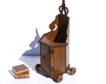 Dutch ''Kakstoel'' miniature dollhouse kit 1:12