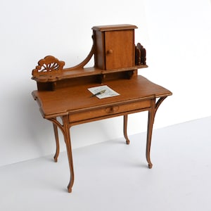 Escritorio de secretaria Art Nouveau para dama - kit de miniatura para casa de muñecas 1:12