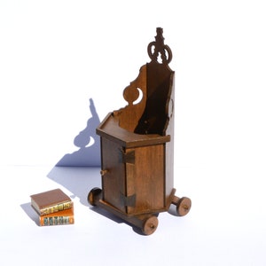 Dutch &#39;&#39;Kakstoel&#39;&#39; miniature dollhouse kit 1:12