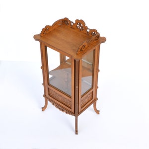 Kit miniature de maison de poupée Art Nouveau Vitrine Cabinet 1:12 image 9