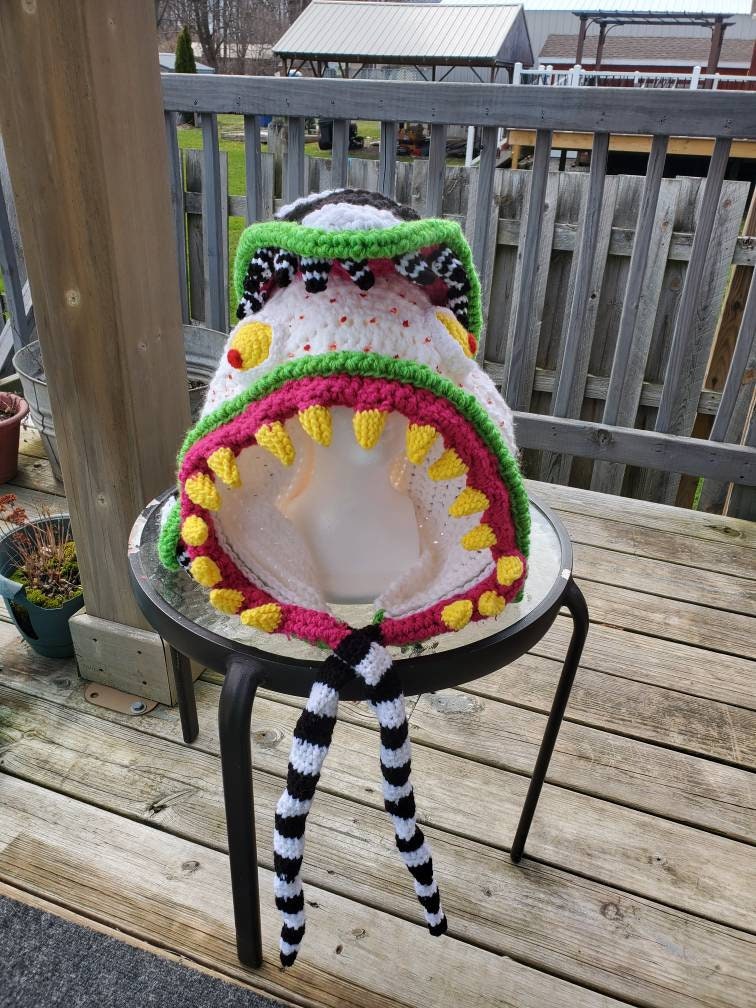 Handmade sandworm hood, adult, acrylic Sandworm Hood, Beetle Juice, Cosplay Fantasy Hood, Crocheted  main image 2
