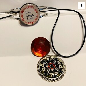 Bracelet with interchangeable magnetic charms online