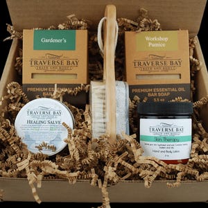 Gardeners Gift Box, One Gardeners Soap, Workshop Pumice Soap, Boar bristle nail brush & 2 oz tin Healing Salve. Great for Mother's Day!