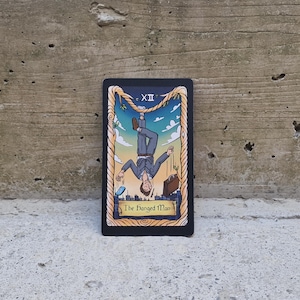 Baralho de Tarô com 78 cartas · Tarô da Conspiração · Tarô moderno feito à mão · Ideal para iniciantes e profissionais imagem 10