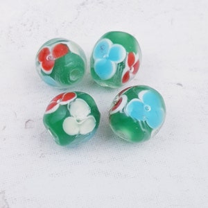 4 x 10mm Round Flower Beads, Lampwork Beads B112