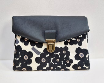 Pochette à soufflets, porte-feuille en tissu japonais fleurs de sakura noires sur fond blanc et simili cuir noir