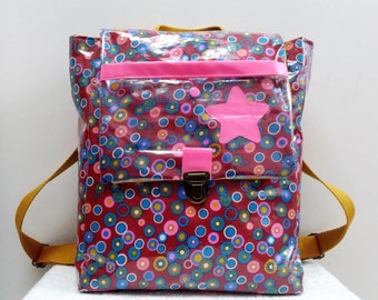 Sac à dos façon cartable  en coton enduit rouge foncé et ronds multicolores "starlette"