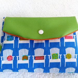 Pochette à soufflets, compagnon en tissu et simili cuir style pop art fauteuils multicolores