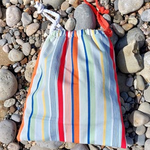 Badeanzugtasche, Pool- oder Strandtasche aus Baumwolle und Bayadere-beschichteter Baumwolle