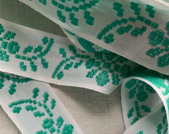 Vintage French braid, green and white motif, 480cm length, craft supplies, sewing