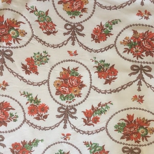 Vintage 1950s rayon floral lightweight  fabric, by the metre, yardage, craft supplies, curtain fabric,