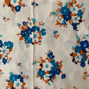 Vintage floral 1970s dressmaking fabric, sewing, dressmaking