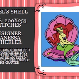 Può includere: Uno schema di punto croce con Ariel de La Sirenetta seduta in una conchiglia rosa. Lo schema è largo 200 punti e alto 253 punti. La designer è Vanessa Wheeler.
