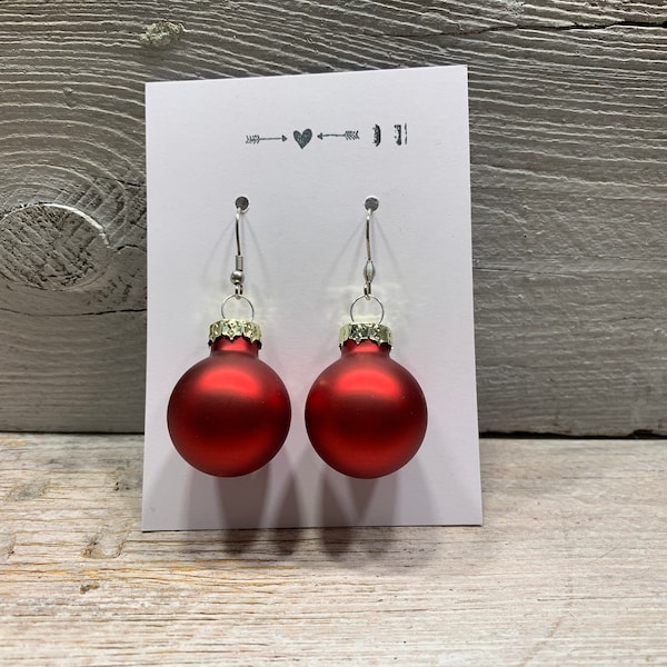 Ohrhänger mit Glaskugeln -  rot matt Kugel Glas Weihnachtsschmuck Christbaumkugel weihnachtliche hängende Ohrringe Weihnachtskugeln