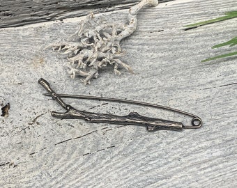 Ponchon needle / brooch metal blackened branch metal kilt needle approx.9.5 x 2 cm