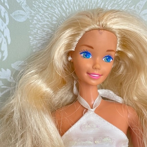 Barbie clearance blue eyeshadow