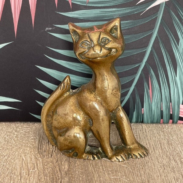 Small brass cat ornament - smiling grinning cat -  cast metal  cat sculpture