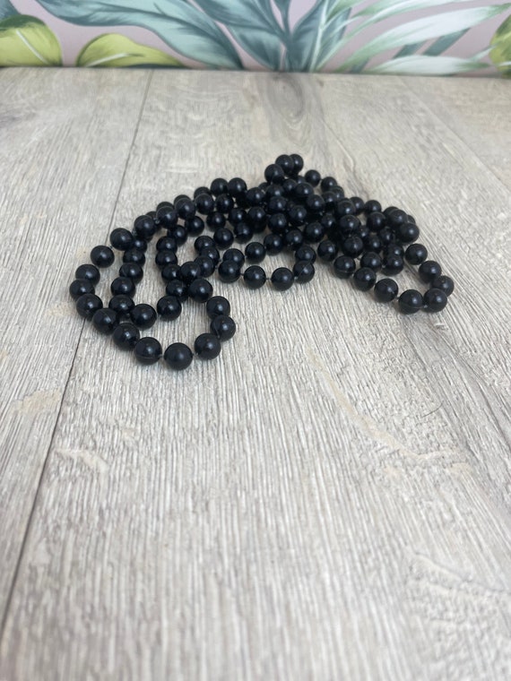 Vintage jet black plastic moulded bead necklace -… - image 6