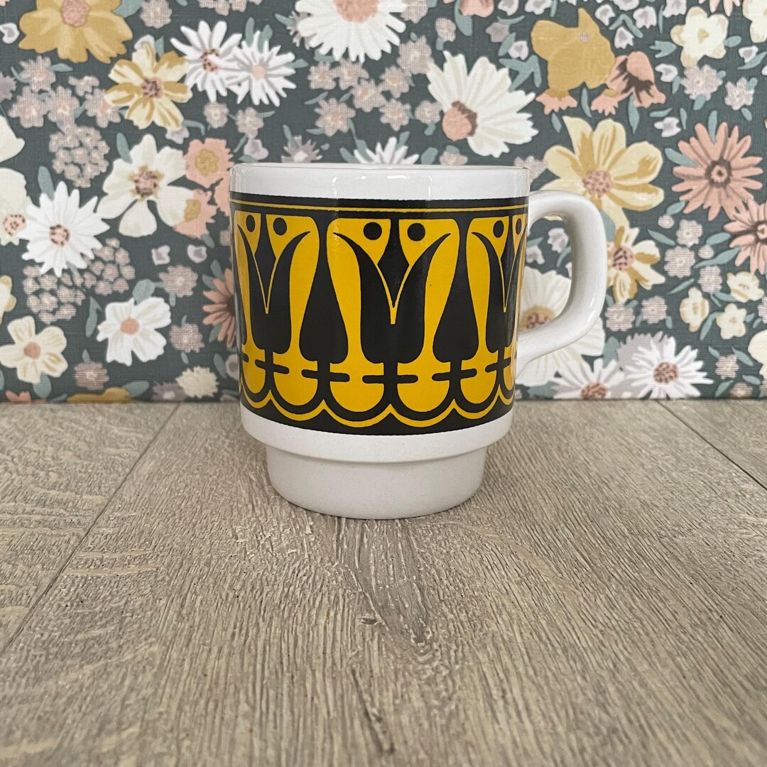 Small Stackable Mug With Yellow & Black Stylised Tulips - Etsy