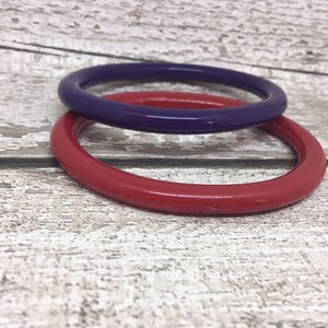 Bracelets ovales en plastique bracelet vintage serti de rouge et violet Bracelets rétro pour femme image 6