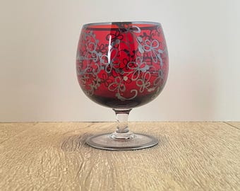 ベネチアンルビーレッドガラス花瓶：シルバーオーバーレイフローラル