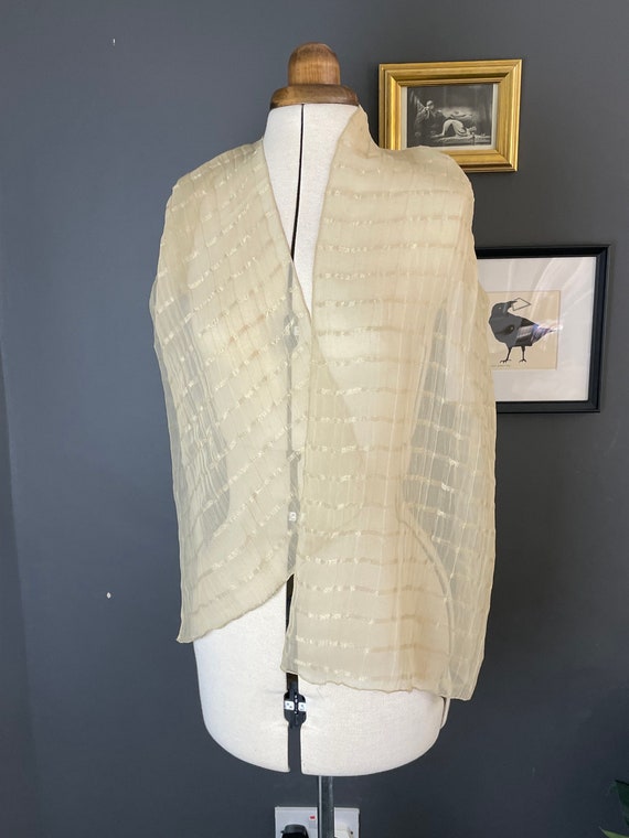 Beige and gold rectangular stripe pattern scarf - image 10