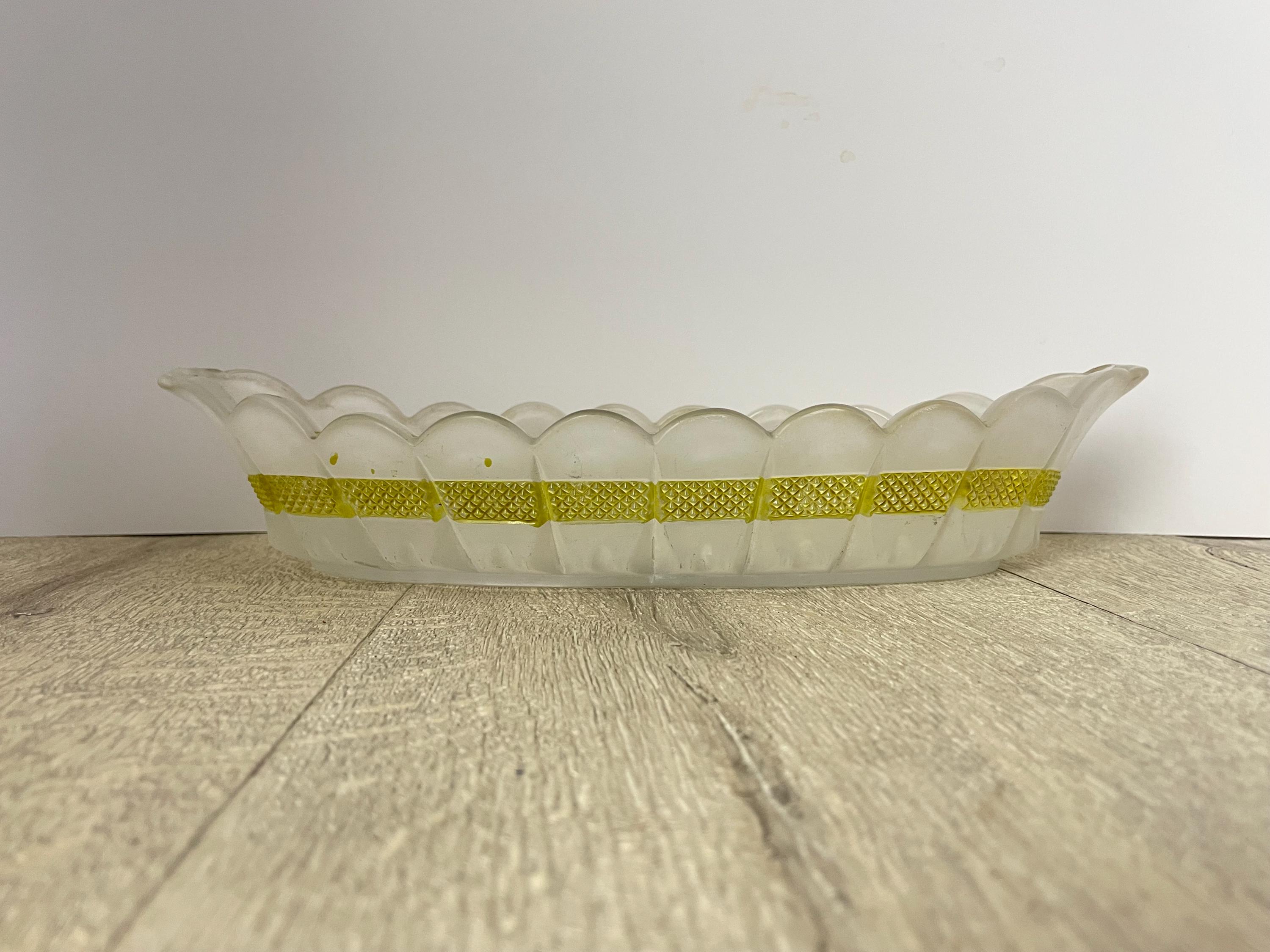 ヴィンテージフロストガラスボートディッシュ：イエローバンド