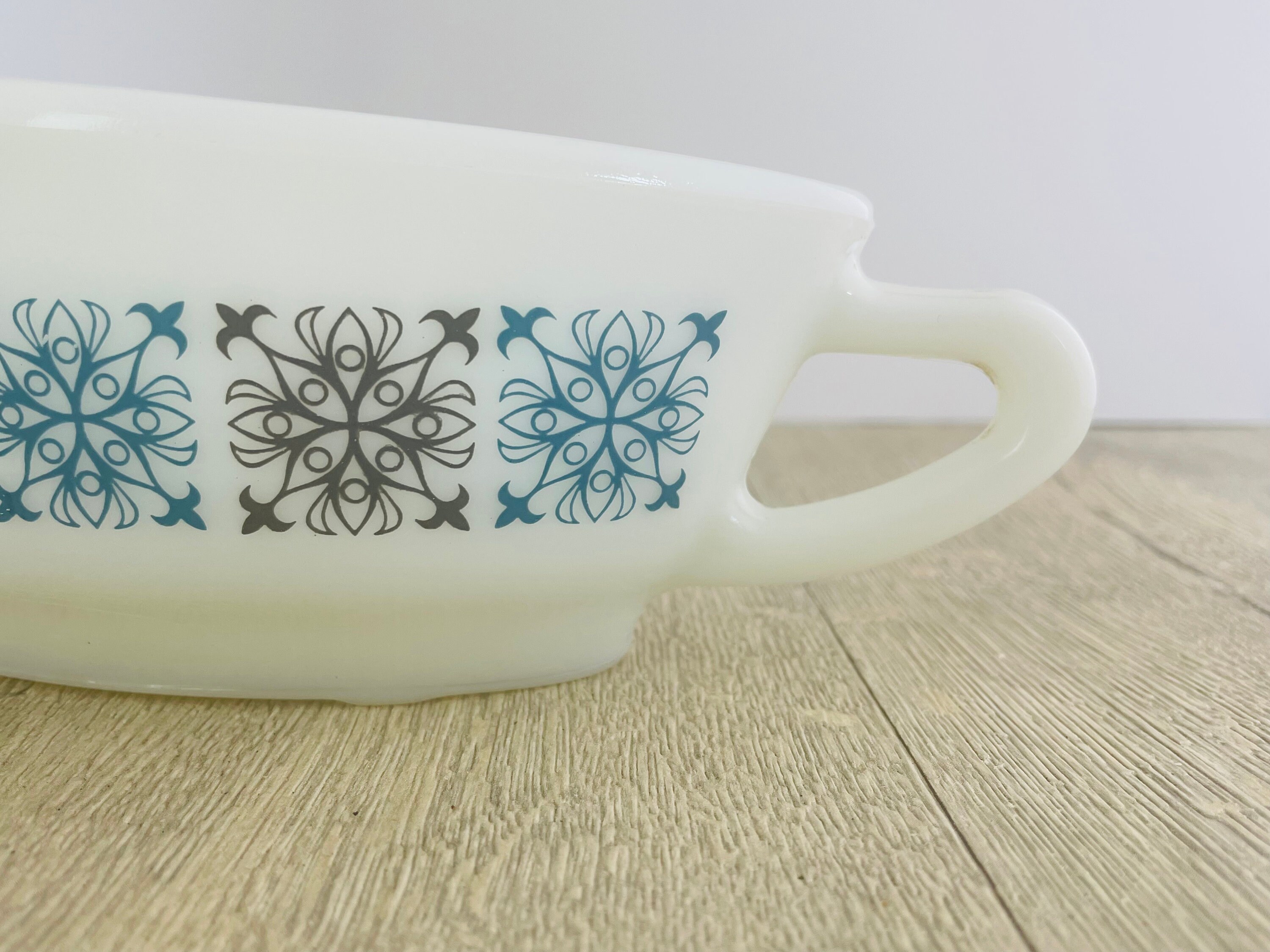 JAJ Pyrex Chelsea Range Gravy Boat or Sauce Jug - Etsy