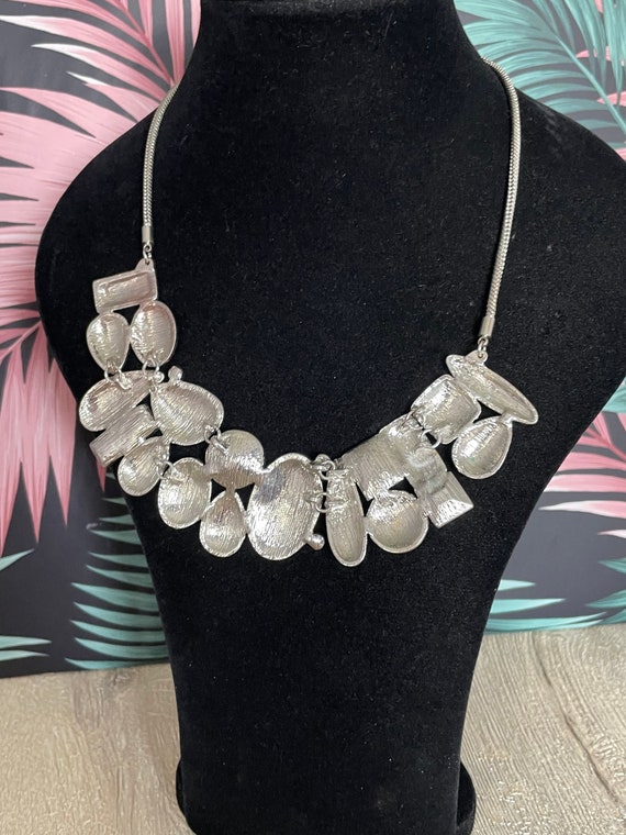 Chunky rhinestone  and enamel necklace - Vintage … - image 4